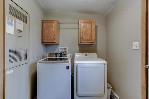 105 W Kyle St, Ogden, IL 61859 photo 12