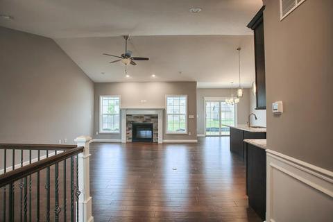 2010 Max Run Dr, Champaign, IL 61822 photo 6