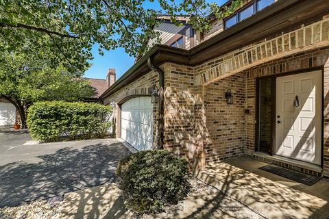 1956 Golf View Dr, Bartlett, IL 60103 photo 2