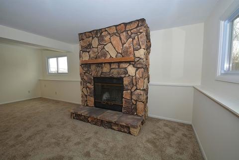 206 Windridge Dr, Mchenry, IL 60051 photo 12