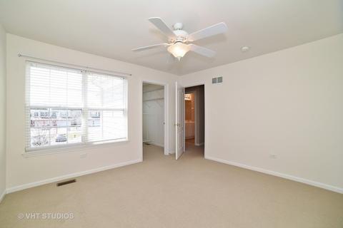 1109 Pine Valley Ct, Elgin, IL 60124 photo 11