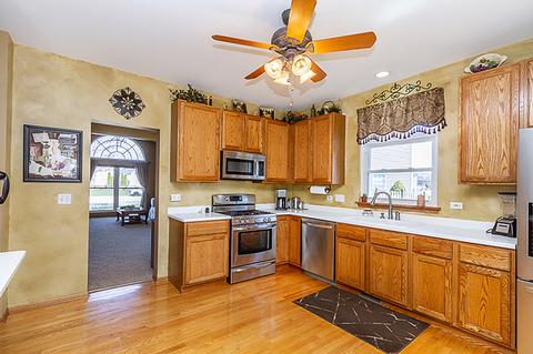 248 Dallas Dr, Bartlett, IL 60103 photo 7
