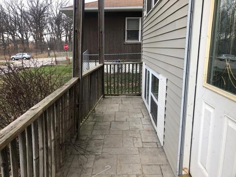 538 Scribner St, Joliet, IL 60432 photo 2