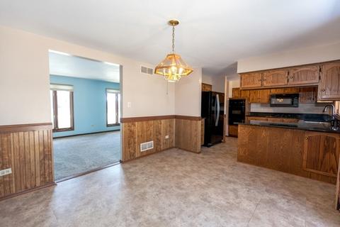 13834 S Mallard Dr, Plainfield, IL 60544 photo 8