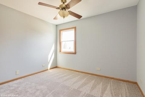 3995 Hudson Dr, Hoffman Estates, IL 60192 photo 11