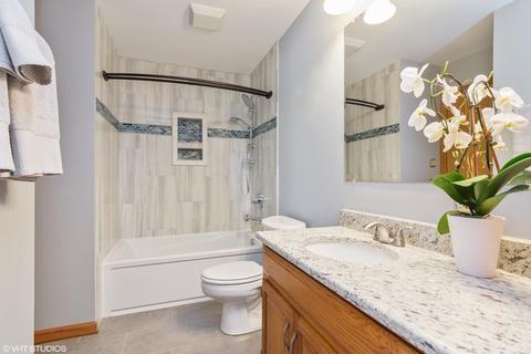 3995 Hudson Dr, Hoffman Estates, IL 60192 photo 14