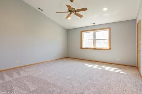 3995 Hudson Dr, Hoffman Estates, IL 60192 photo 9