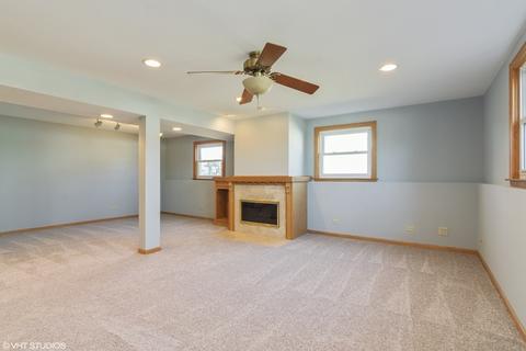 3995 Hudson Dr, Hoffman Estates, IL 60192 photo 8