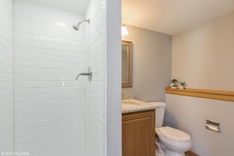 3995 Hudson Dr, Hoffman Estates, IL 60192 photo 15