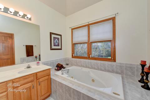 3680 Lakeview Dr, Algonquin, IL 60102 photo 19