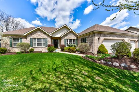 3680 Lakeview Dr, Algonquin, IL 60102 photo 1