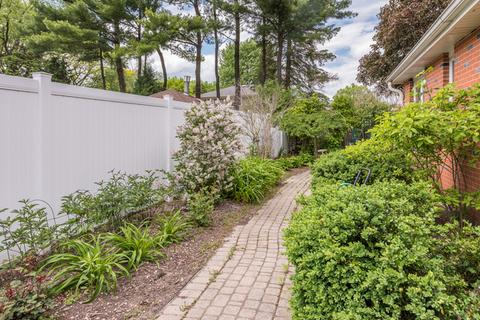 143 E Thompson Dr, Wheaton, IL 60189 photo 32