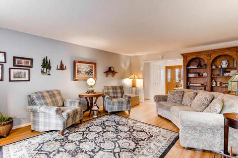 143 E Thompson Dr, Wheaton, IL 60189 photo 4