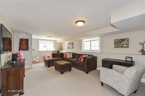 717 N Adele St, Elmhurst, IL 60126 photo 5
