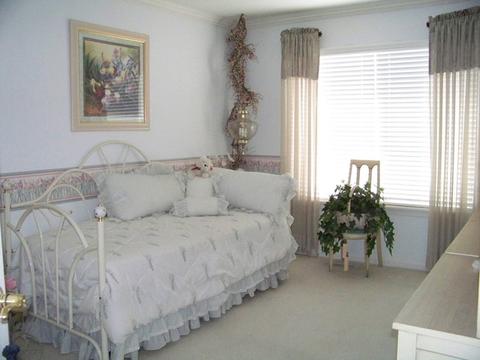 469 Topaz Ln, Bartlett, IL 60103 photo 4