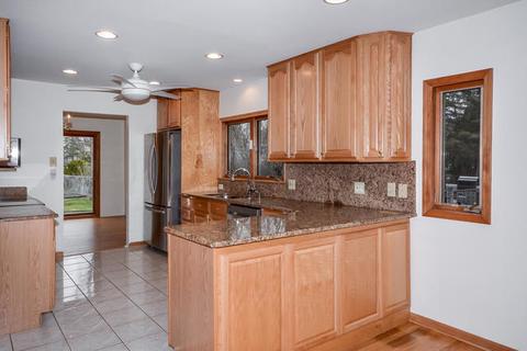 1904 E Maya Ln, Mount Prospect, IL 60056 photo 6