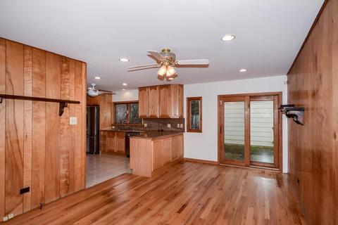 1904 E Maya Ln, Mount Prospect, IL 60056 photo 5