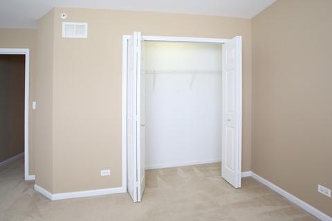 876 Linden Cir, Hoffman Estates, IL 60169 photo 15