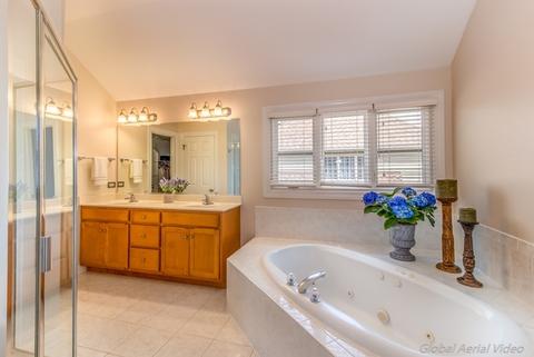 3536 Stackinghay Dr, Naperville, IL 60564 photo 25