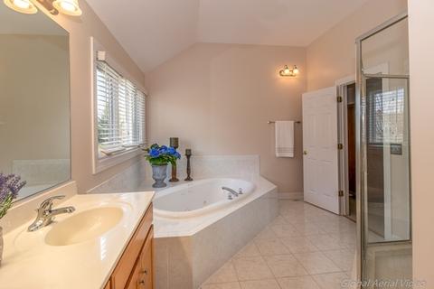 3536 Stackinghay Dr, Naperville, IL 60564 photo 26