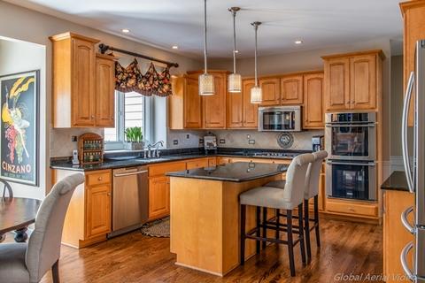 3536 Stackinghay Dr, Naperville, IL 60564 photo 9