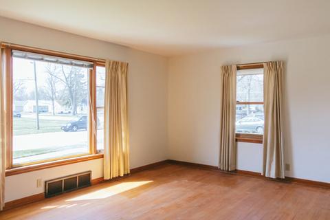 4424 148th St, Midlothian, IL 60445 photo 3