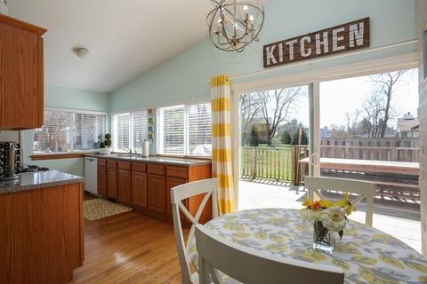 745 E Devon Ave, Roselle, IL 60172 photo 6