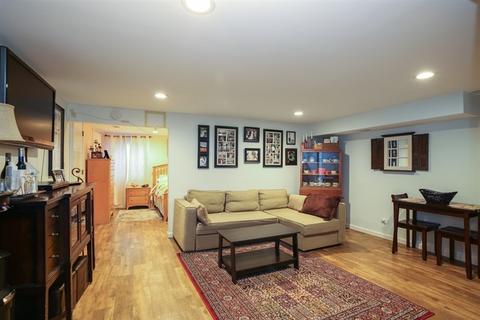 745 E Devon Ave, Roselle, IL 60172 photo 10