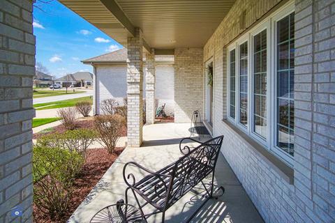 16407 S Harmon Ln, Plainfield, IL 60586 photo 4