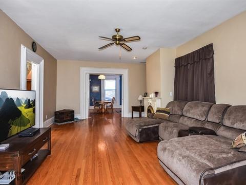 207 E 10th St, Lockport, IL 60441 photo 6