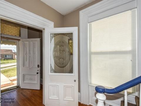 207 E 10th St, Lockport, IL 60441 photo 3