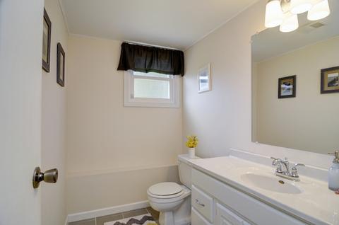 127 Travers Ave, Wheaton, IL 60187 photo 17