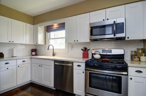 127 Travers Ave, Wheaton, IL 60187 photo 9