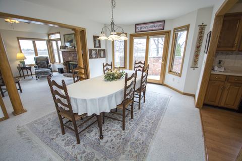 1288 Oakleaf Ct, Aurora, IL 60506 photo 4