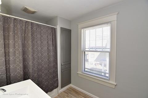 409 E Park Ave, Aurora, IL 60505 photo 21