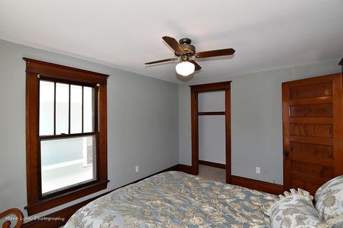 409 E Park Ave, Aurora, IL 60505 photo 17