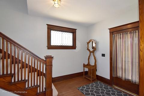 409 E Park Ave, Aurora, IL 60505 photo 5