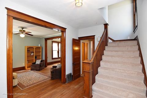 409 E Park Ave, Aurora, IL 60505 photo 7