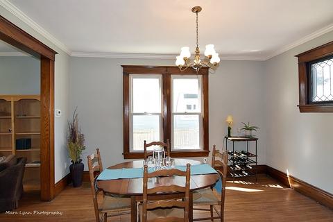 409 E Park Ave, Aurora, IL 60505 photo 10