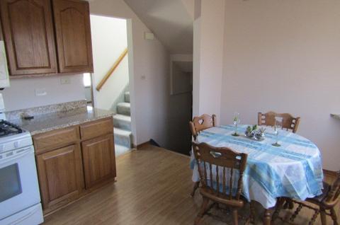 35 Pleasant St, Hoffman Estates, IL 60169 photo 4