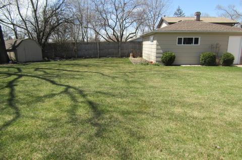 35 Pleasant St, Hoffman Estates, IL 60169 photo 29