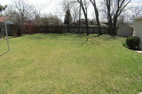 35 Pleasant St, Hoffman Estates, IL 60169 photo 28