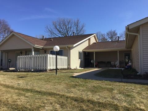 609 Waters Edge Dr #C, Mchenry, IL 60050 photo 1