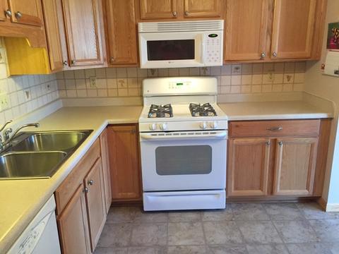 609 Waters Edge Dr #C, Mchenry, IL 60050 photo 3
