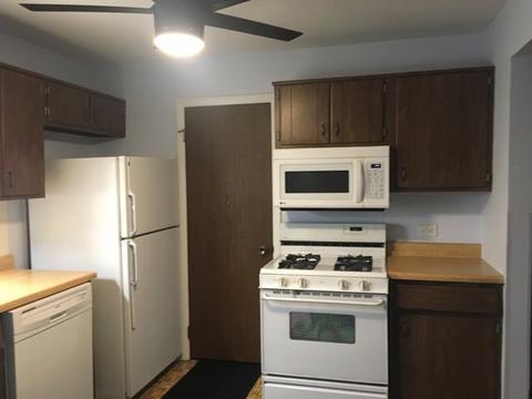 1180 Buckingham Ct #B2, Wheeling, IL 60090 photo 5