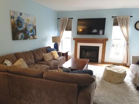 1014 Bentley Ln, Bartlett, IL 60103 photo 2
