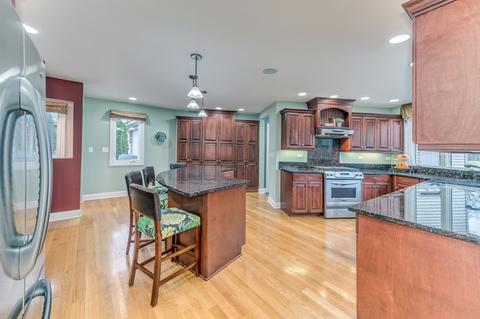 922 Crest St, Wheaton, IL 60189 photo 6