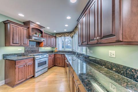 922 Crest St, Wheaton, IL 60189 photo 31