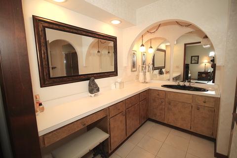941 W Surrey Rd, Addison, IL 60101 photo 31