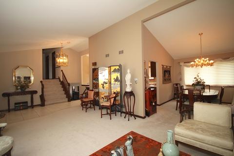 941 W Surrey Rd, Addison, IL 60101 photo 5